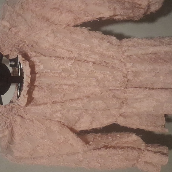 Elegant Pink Lace Blouse – High Neck, Long Sleeves, Chic Look, 100% Polyester - Picture 3 of 8